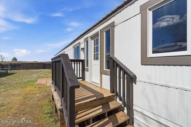 10657 N Benoit ST, Hayden, ID 83835