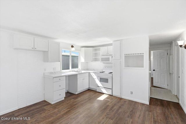 10657 N Benoit ST, Hayden, ID 83835