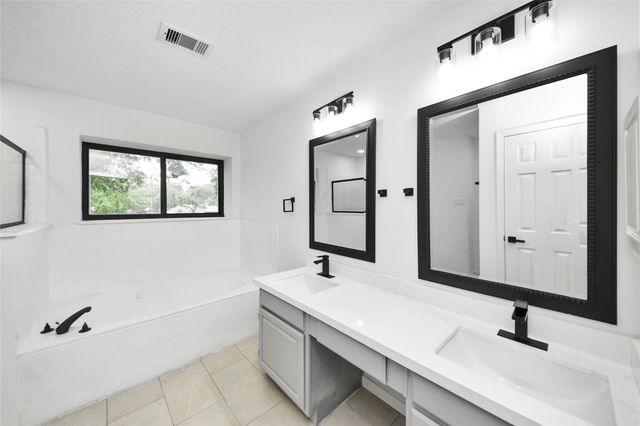 8510 Canyon Pine Drive, Spring, TX 77379