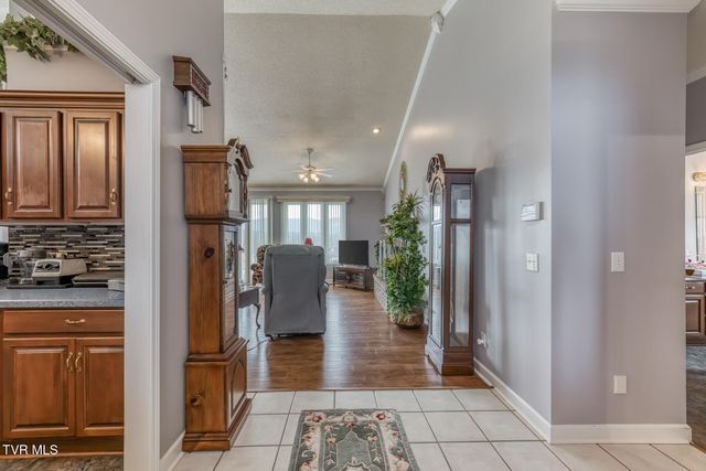 229 Country Meadow Circle, Bristol, TN 37620