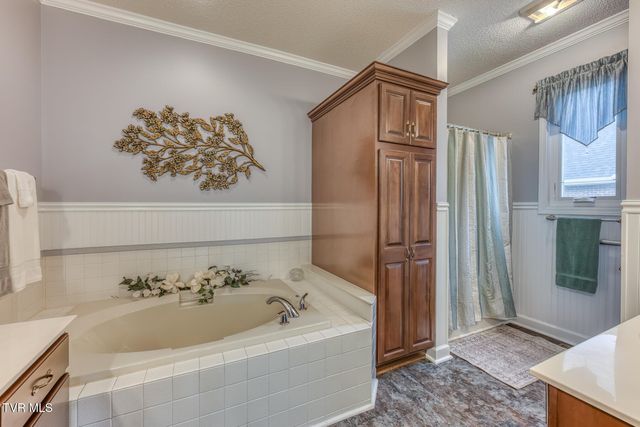 229 Country Meadow Circle, Bristol, TN 37620