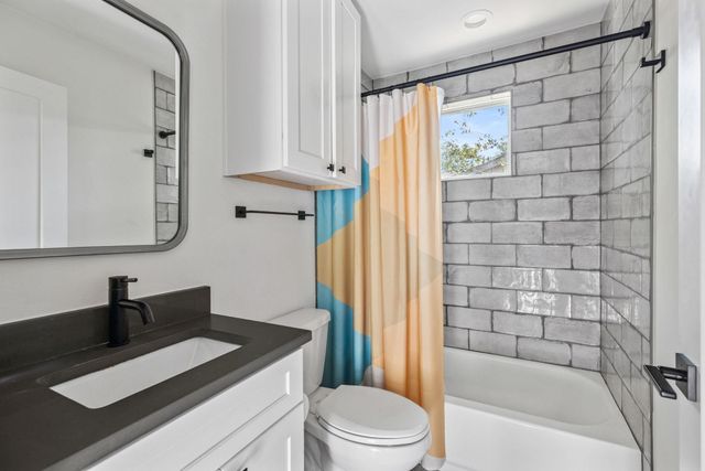 1112 Estes Ave, Austin, TX 78721