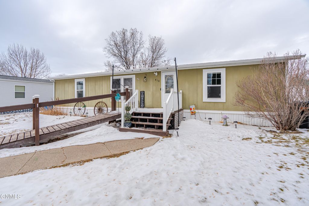 2500 Centennial Road, Bismarck, ND 58503 photo 2