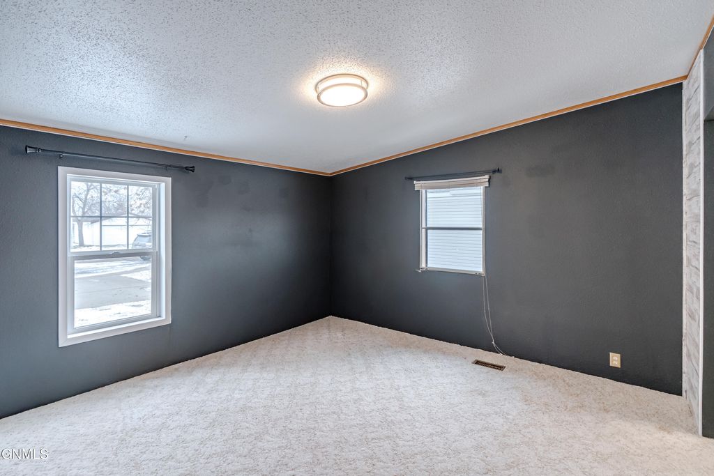 2500 Centennial Road, Bismarck, ND 58503 photo 30