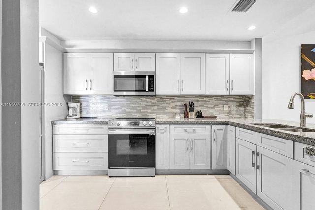 8446 SW 114th Pl, Miami, FL 33173