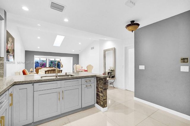 8446 SW 114th Pl, Miami, FL 33173