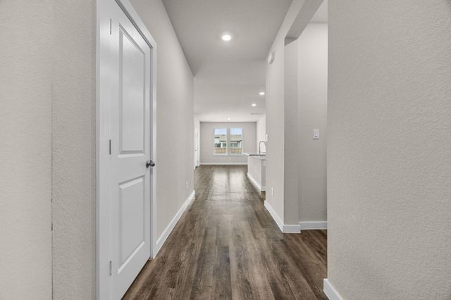20104 Travis DR A, Lago Vista, TX 78645