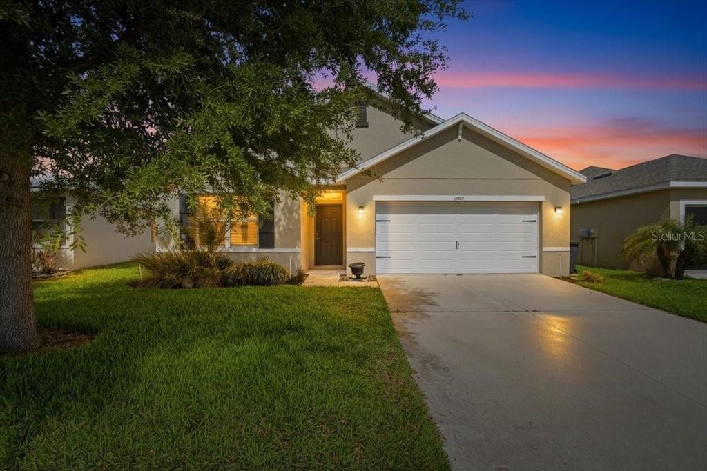 Image 2 of property listing at 15769 HIGH BELL PLACE, Bradenton, FL 34212