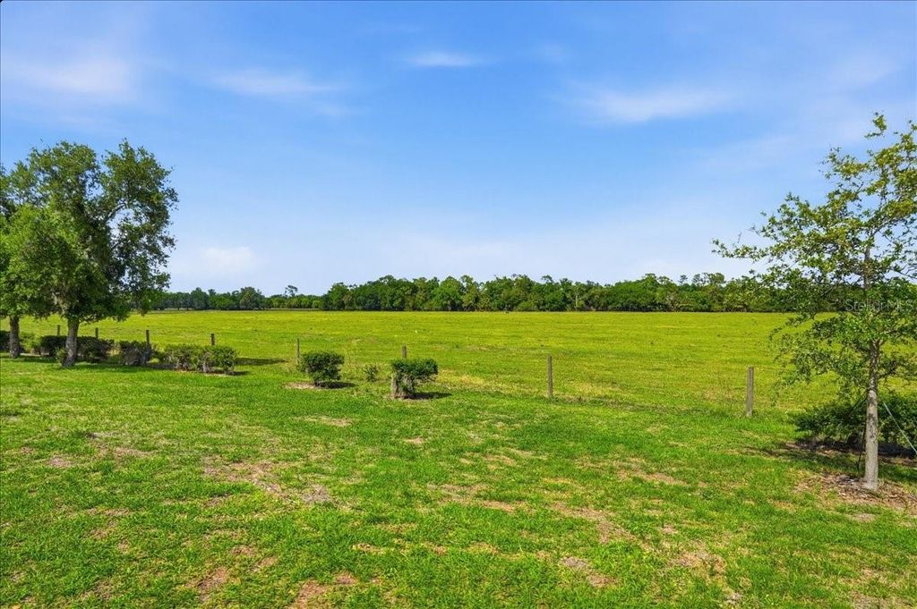 Image 17 of property listing at 15769 HIGH BELL PLACE, Bradenton, FL 34212