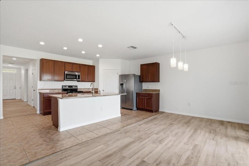 Image 19 of property listing at 15769 HIGH BELL PLACE, Bradenton, FL 34212