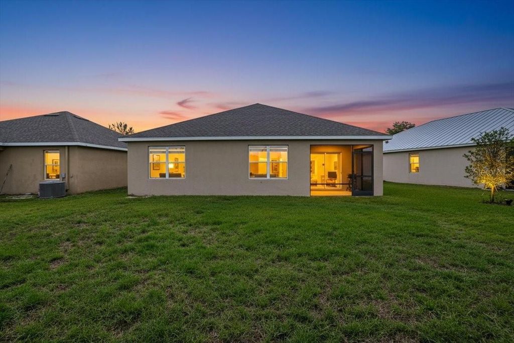 Image 5 of property listing at 15769 HIGH BELL PLACE, Bradenton, FL 34212