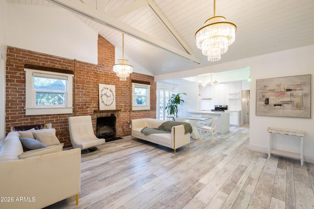 1110 E MCKINLEY Street, Phoenix, AZ 85006