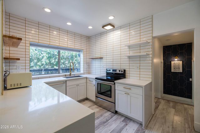 1110 E MCKINLEY Street, Phoenix, AZ 85006