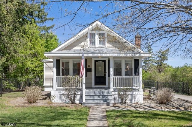 44 Maple Ave, Flemington Boro, NJ 08822