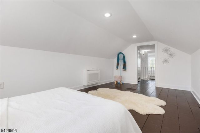 44 Maple Ave, Flemington Boro, NJ 08822