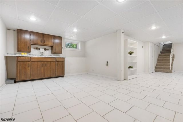 44 Maple Ave, Flemington Boro, NJ 08822