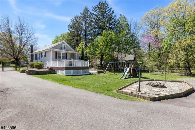 44 Maple Ave, Flemington Boro, NJ 08822