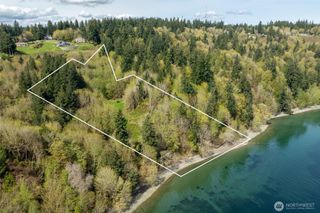 8755 Landing Lane SE, Port Orchard, WA 98367