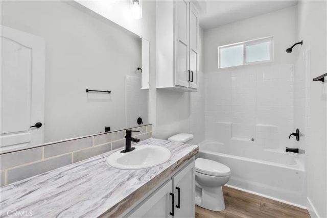 4361 Mission 203, Montclair, CA 91763