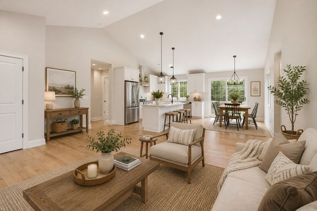 10 Foster Rd, West Brookfield, MA 01585