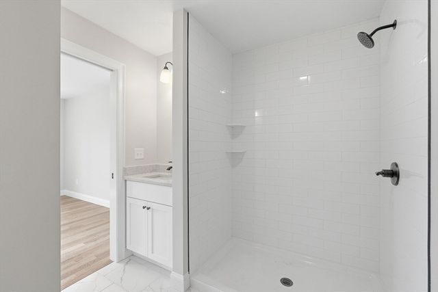 10 Foster Rd, West Brookfield, MA 01585