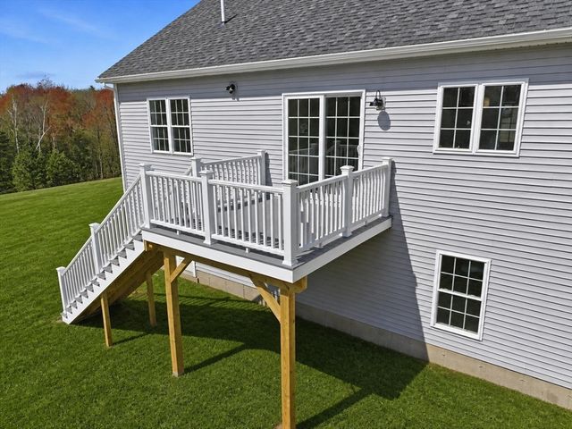 10 Foster Rd, West Brookfield, MA 01585