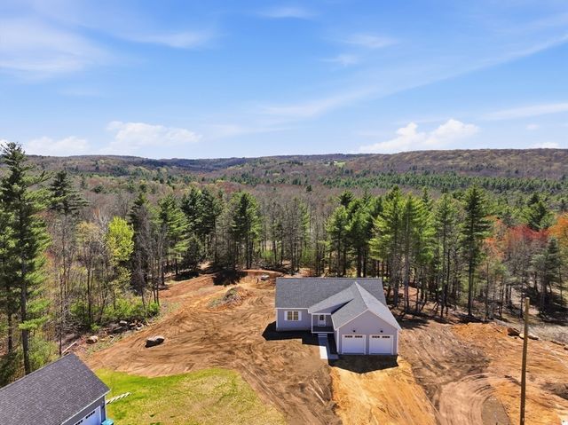 10 Foster Rd, West Brookfield, MA 01585