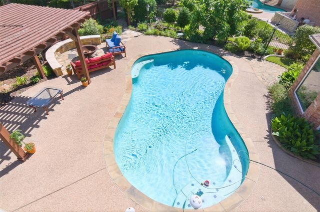 2702 Cottonwood Lane, Colleyville, TX 76034