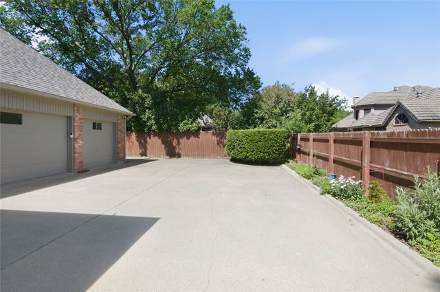 2702 Cottonwood Lane, Colleyville, TX 76034