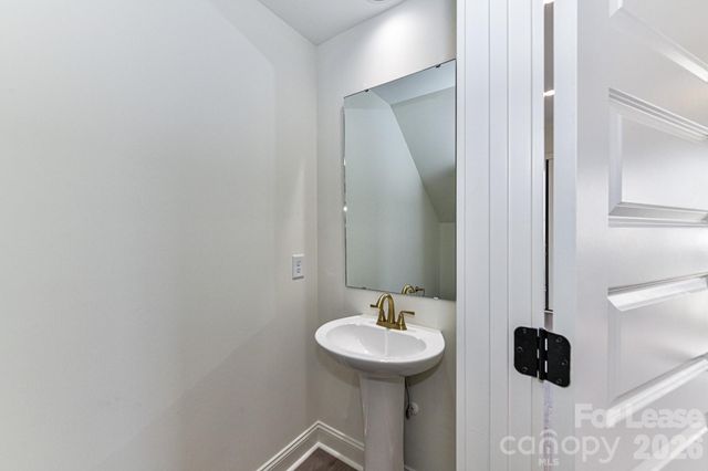 121 W F Street, Kannapolis, NC 28081