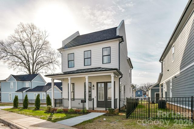 121 W F Street, Kannapolis, NC 28081