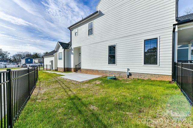 121 W F Street, Kannapolis, NC 28081
