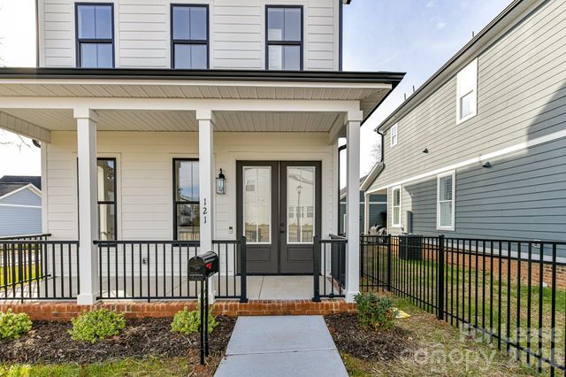 121 W F Street, Kannapolis, NC 28081