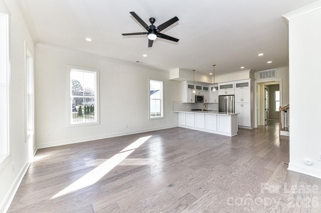 121 W F Street, Kannapolis, NC 28081