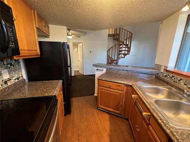 2500 Burleson RD 622, Austin, TX 78741