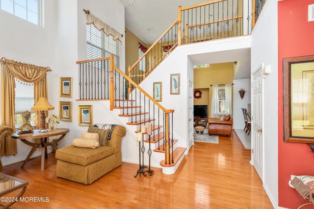4 Scottsdale Court, Jackson, NJ 08527