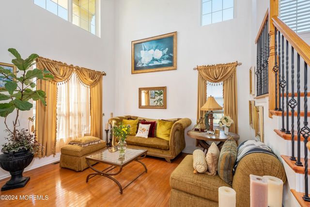 4 Scottsdale Court, Jackson, NJ 08527