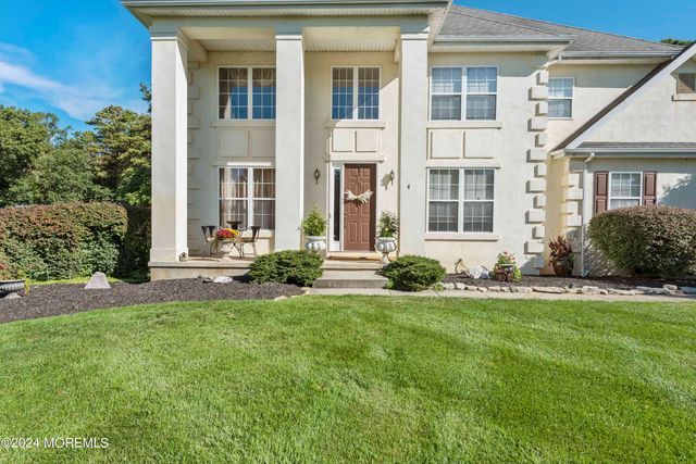 4 Scottsdale Court, Jackson, NJ 08527
