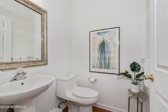 4 Scottsdale Court, Jackson, NJ 08527