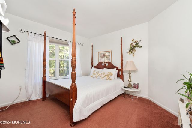 4 Scottsdale Court, Jackson, NJ 08527
