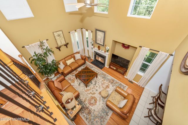 4 Scottsdale Court, Jackson, NJ 08527