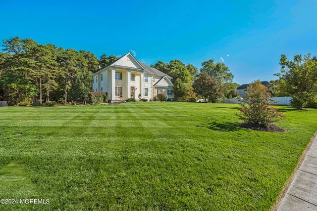 4 Scottsdale Court, Jackson, NJ 08527