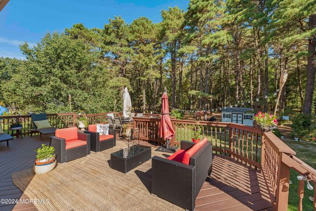 4 Scottsdale Court, Jackson, NJ 08527