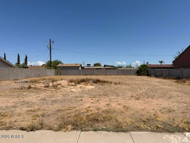 3710 E PARADISE Lane 25, Phoenix, AZ 85032