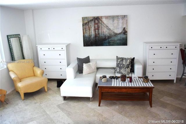 2301 Collins Ave 543, Miami Beach, FL 33139