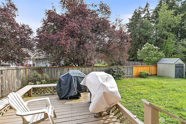 916 40th Avenue SW, Puyallup, WA 98373