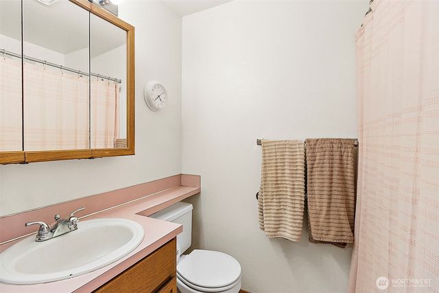 916 40th Avenue SW, Puyallup, WA 98373