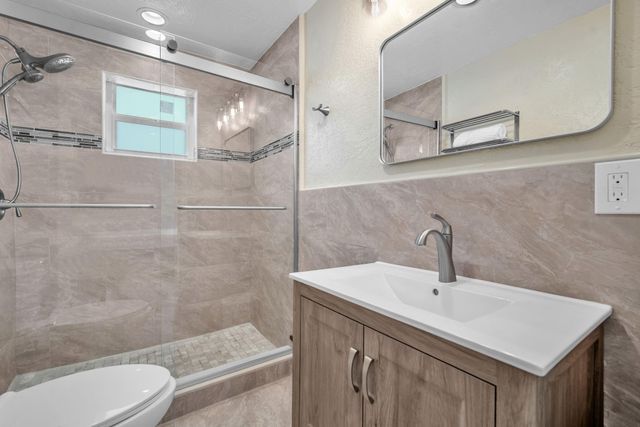 3308 E El Vedado Court, West Palm Beach, FL 33405