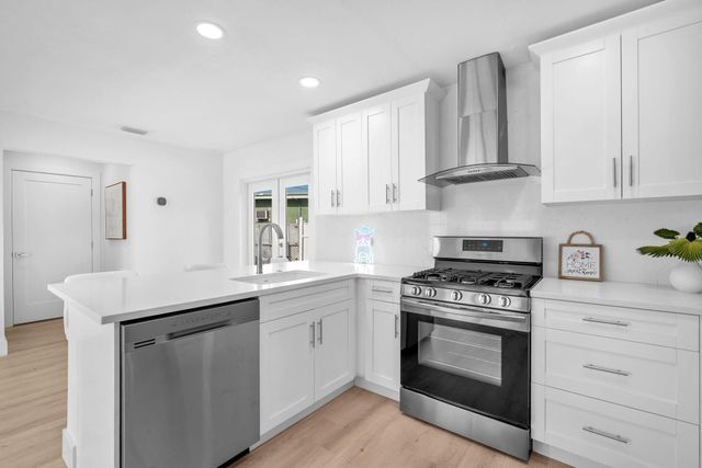 3308 E El Vedado Court, West Palm Beach, FL 33405