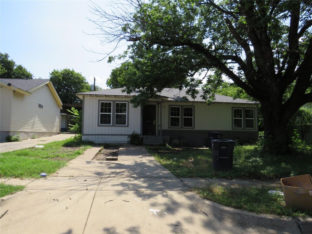 4821 Ollie Street, Fort Worth, TX 76119